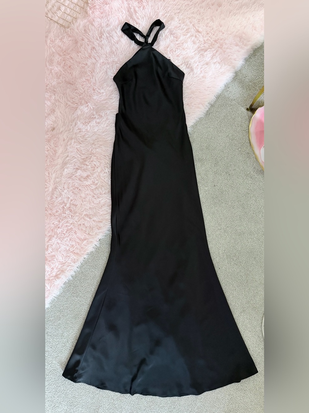 NWT REVOLVE/Showpo Black Satin Low Back Halter Evening Gown XS - Picture 9 of 10